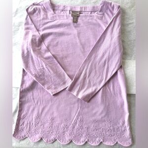NWOT new Chico’s size 0 lavender 3/4 sleeve scalloped hem embroidered detail top
